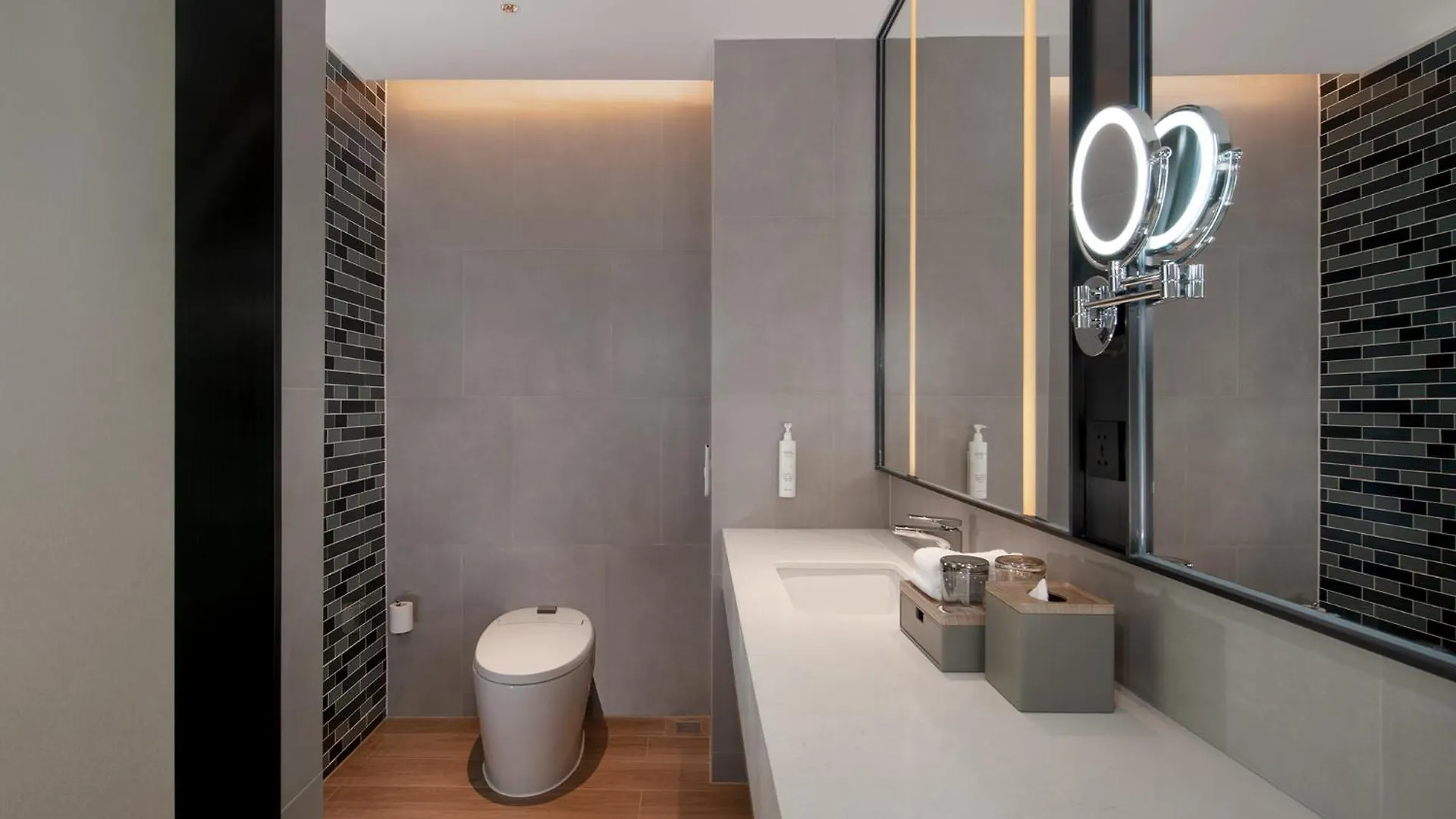 Fairfield By Marriott Shenzhen Bao'An Hotel 4*,  China