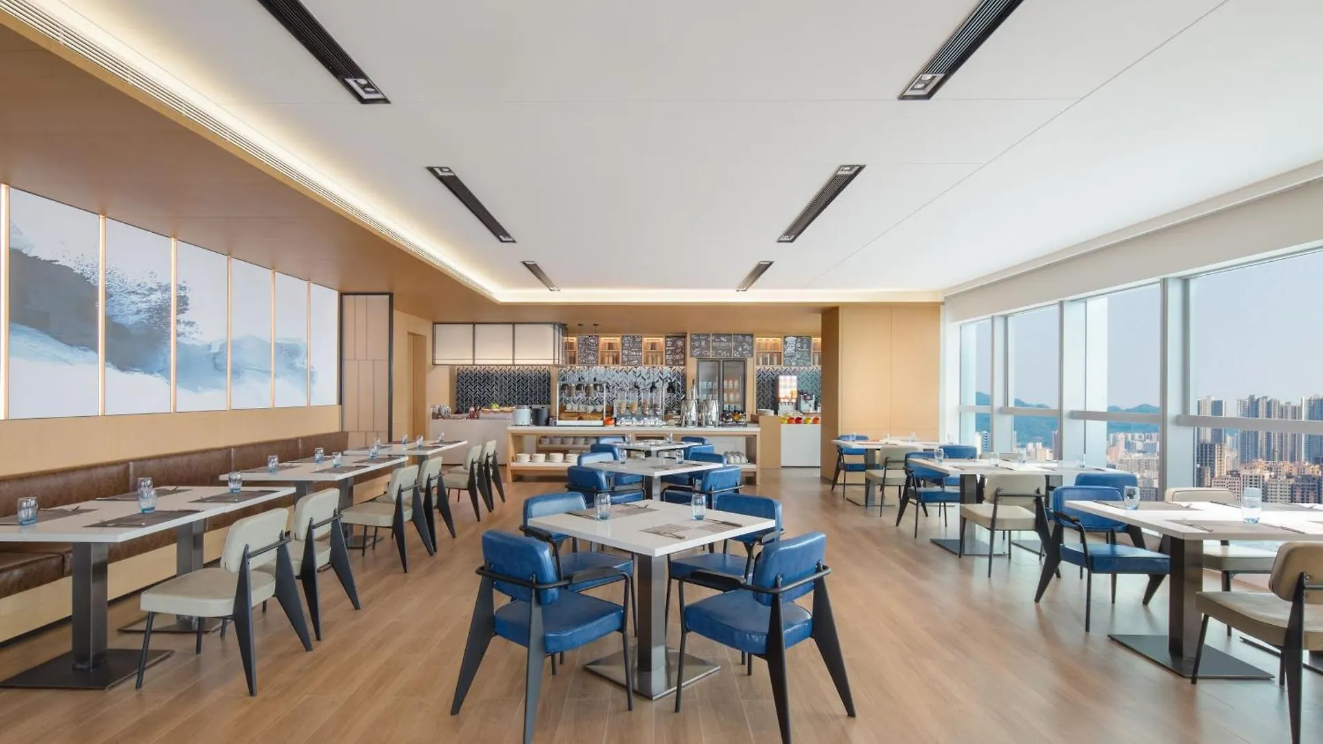 Fairfield By Marriott Shenzhen Bao'An Hotel 4*,  China
